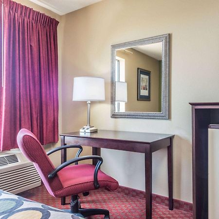 Готель Super 8 By Wyndham Troy Il/St. Louis Area Екстер'єр фото